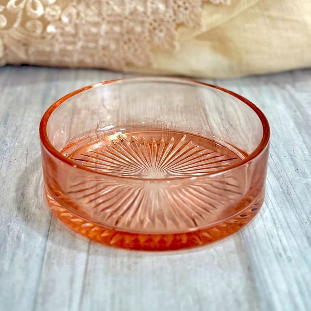 Vintage 1930’s Heisey Yeoman Pink Flamingo Puff Box (no Lid) - Selenium ...