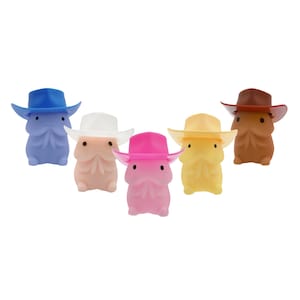Cute and cuddly little chick stress-relieving toy with a hat: soft and fun, mochi fidget spinner, party favor (sold separately)
