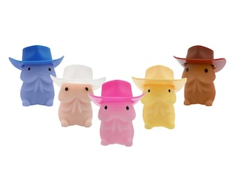 Adorable jouet anti-stress en forme de pénis tout doux avec chapeau : Cadeau mignon, compact et amusant pour un enterrement de vie de garçon/jeune fille, jouet anti-stress Mochi, petit cadeau d'invité
