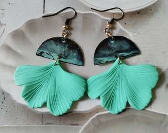 Mint Green Gingko Leaf Pierced Earrings/Spring Is In The Air