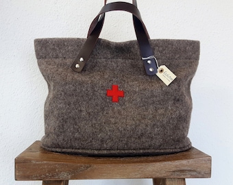 Rare Swiss Army cavalry blanket bag - durable & unique- Swiss red cross- eco friendly wool- Leather -handmade in Switzerland