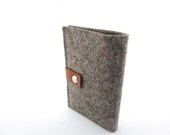 Minimalist  Wool felt wallet -coin wallet- grey- pocket size -monogrammed leather tag - great gift for men-Groomsmen-Wedding