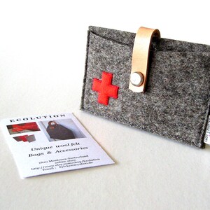 Schweizer Kreuz Wollfilz Leder Visitenkartenetui, Filz Kreditkartenetui, Geschenk zum 7. Hochzeitstag für Ihn, umweltfreundliches Schweizer Geschenk