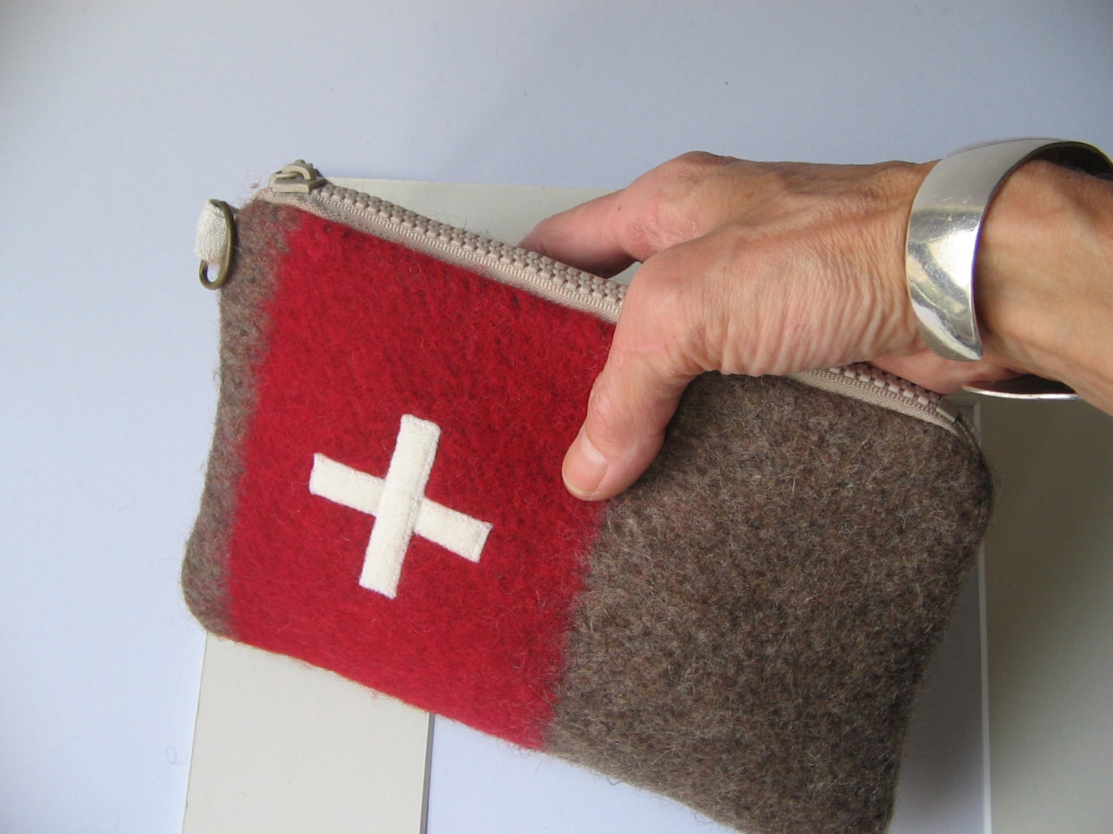 Swiss Army Wool Bagtoiletry Bag cosmetic Pouch .uniquered Stripe