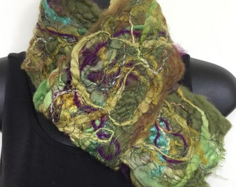 COSY GREEN SCARF, Woollen Scarf, Green and Purple Scarf, textured scarf