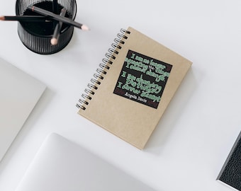 Pegatina con cita de Angela Davis / Lemas políticos / Ya no acepto las cosas que no puedo cambiar.