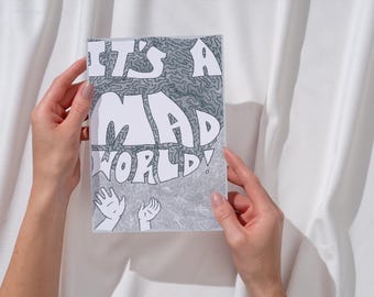 Postal de arte de Mad World / Impresión tipográfica dibujada a mano
