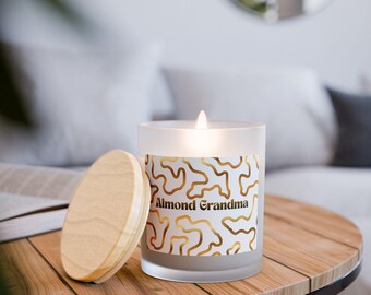 Vela de la abuela de almendras / vidrio esmerilado, tapa de madera, fragancia de nueces