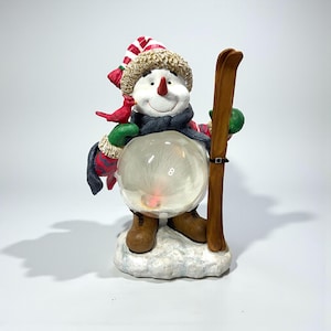 Vintage Light-Up Snowman Figurine with Ski & Cardinal | Fiber Optic Christmas Decoration | Glowing Holiday Snow Globe Lamp | Winter Tabletop