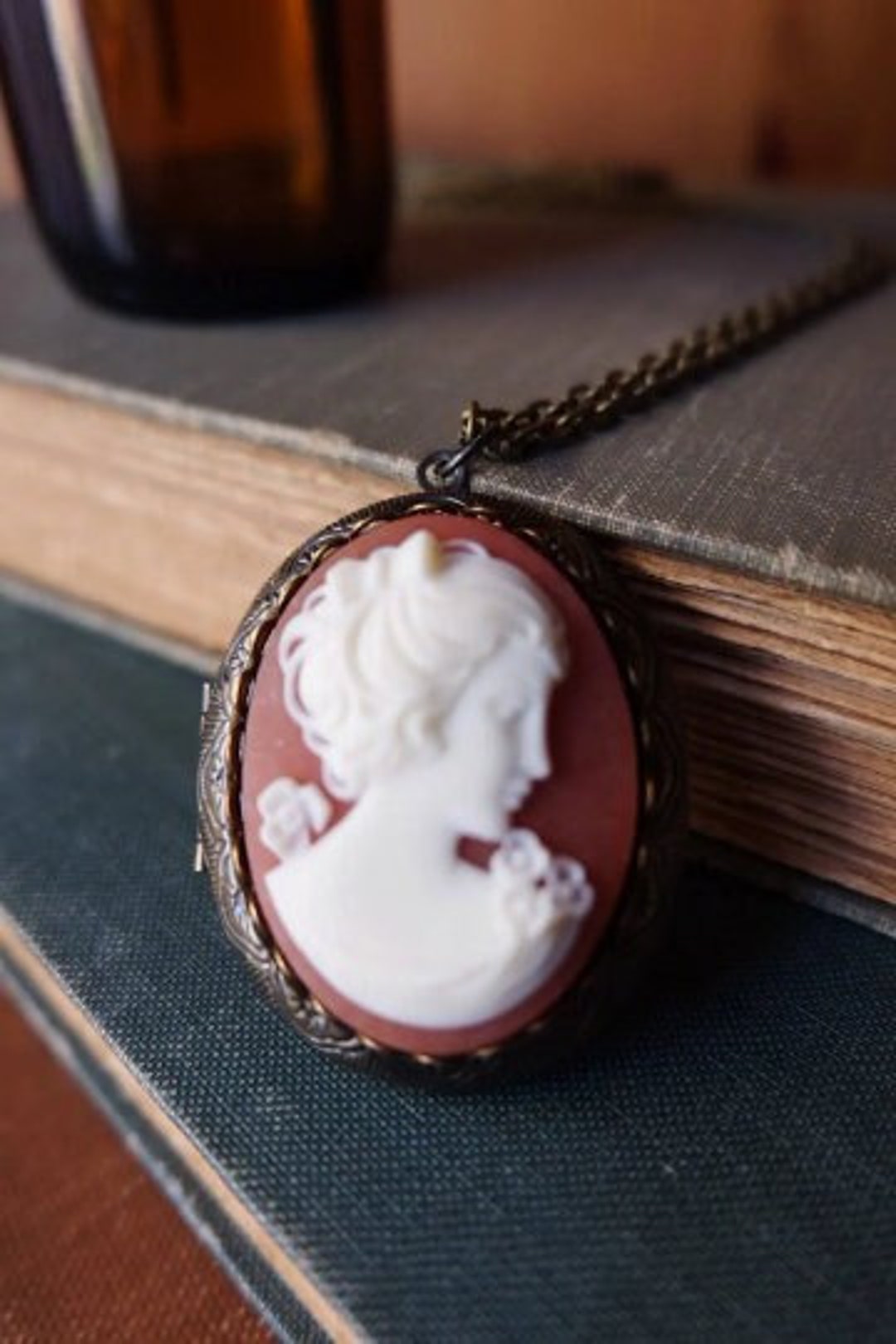 Victorian Lady Cameo Lace Locket Necklace - Etsy