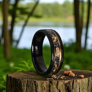 Meteorite Gold Leaf Men Ring, Hammered Two Tone Black Gold Accent Tungsten 8mm Men Ring, Gift For Him, Rose Gold Leaf Tungsten Men Ring