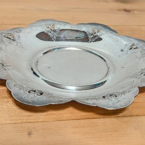 Small Vintage Wm A Rogers SP Copper Silver Plated Dish