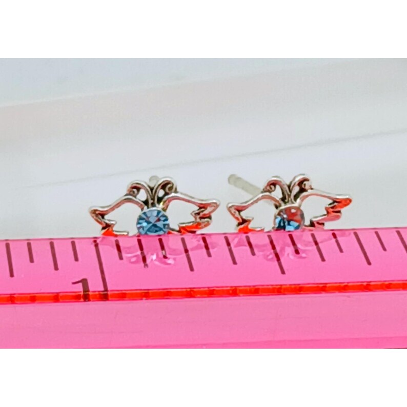 Pendientes vintage de plata de ley con cristales azules y alas de ángel, joyería etérea. imagen 5