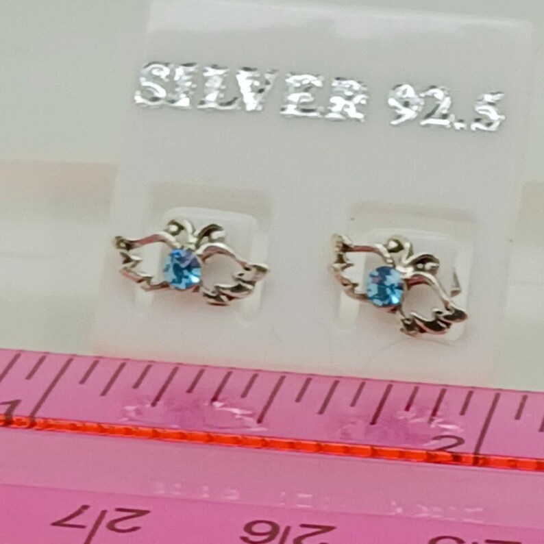 Pendientes vintage de plata de ley con cristales azules y alas de ángel, joyería etérea. imagen 7