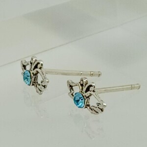 Pendientes vintage de plata de ley con cristales azules y alas de ángel, joyería etérea. imagen 17