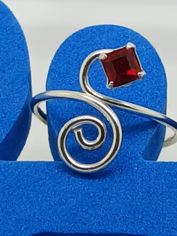Ruby Red Crystal Rhinestone Toe Ring: Sterling Si… - image 8