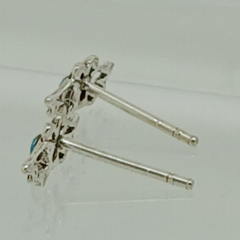 Pendientes vintage de plata de ley con cristales azules y alas de ángel, joyería etérea. imagen 16