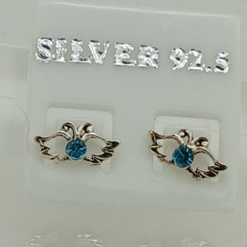 Pendientes vintage de plata de ley con cristales azules y alas de ángel, joyería etérea. imagen 12
