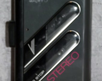 Lecteur de cassettes stéréo portable Sanyo M GR62 Radio AM FM testé EB42324