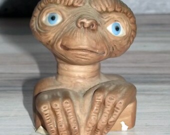 1983 E.T. The Extra Terrestrial Avon Pot Pal Plant Hanger Porcelain  3” E5424