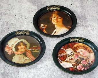 Posavasos metálicos de Coca-Cola con diseño de mujeres victorianas, color verde, estilo vintage de 1983, juego de 3 (EB15)