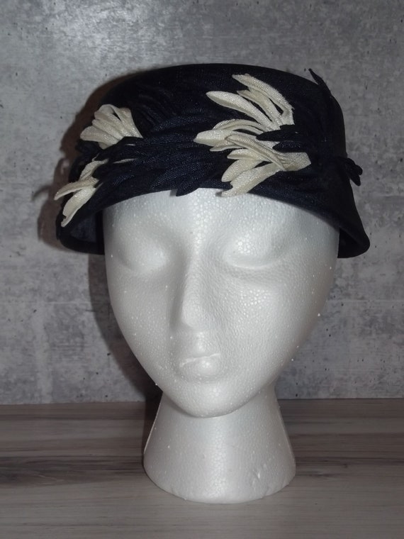 Vintage Navy Blue and White Bucket Women's Hat MC… - image 1