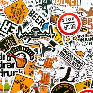 50 adesivi casuali umoristici sul bere, adesivi con battute sull'alcol, adesivi con meme sulla birra per adulti, adesivi impermeabili per diario, album, laptop