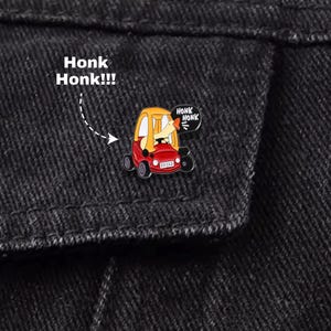 Honk Honk!!! Enamel Pins - Funny Goose Pins for Bags, Meme Backpack Pins, Cute Pins Gift for Friends, Pins and Badges, Humor Enamel Pin