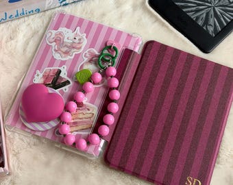 Personalized Pink Stripe Kindle Clear Case Set, Coquette Reader Gift with Heart Grip, Beaded Strap, Stickers & Back Card
