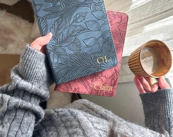 Personalized Leather Kindle Case | Embossed Floral Monogram Cover | Graduation Gift for Book Lover | Paperwhite 12th 11th Gen