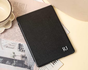 Black Personalized PU Leather Kindle Case with Custom Name Paperwhite 12th 11th Gen Auto Sleep Wake Cover Minimalist Gift for Book Lovers