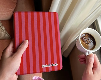 Funda para Kindle con rayas rojas – Rayas verticales retro, cubierta personalizada con nombre, modelos Paperwhite/Basic/All-New, regalo para amantes de los libros