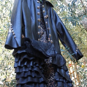 showdiva designs Distressed Black Leather Military Inspired Coat Asymmetrical Ruffles Shearling Detach Collar image 3