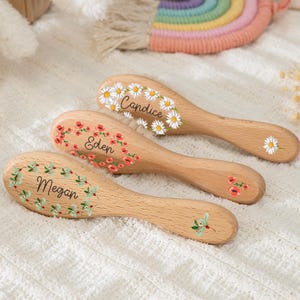 Personalized Wooden Baby Brush Set,Birth Flower Baby Hairbrush,Name Brush Baby Keepsake Gift,Baby Shower Gift,Baby Girl Gift,Christmas Gift