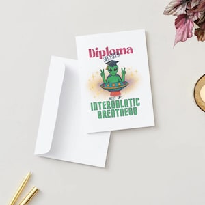 Lustige Abschlusskarte Printable | Diploma gesicherte Alien Grad Karte | Digitaler Download | Cooles Geschenk zum Abschluss | Galaxie-Thema