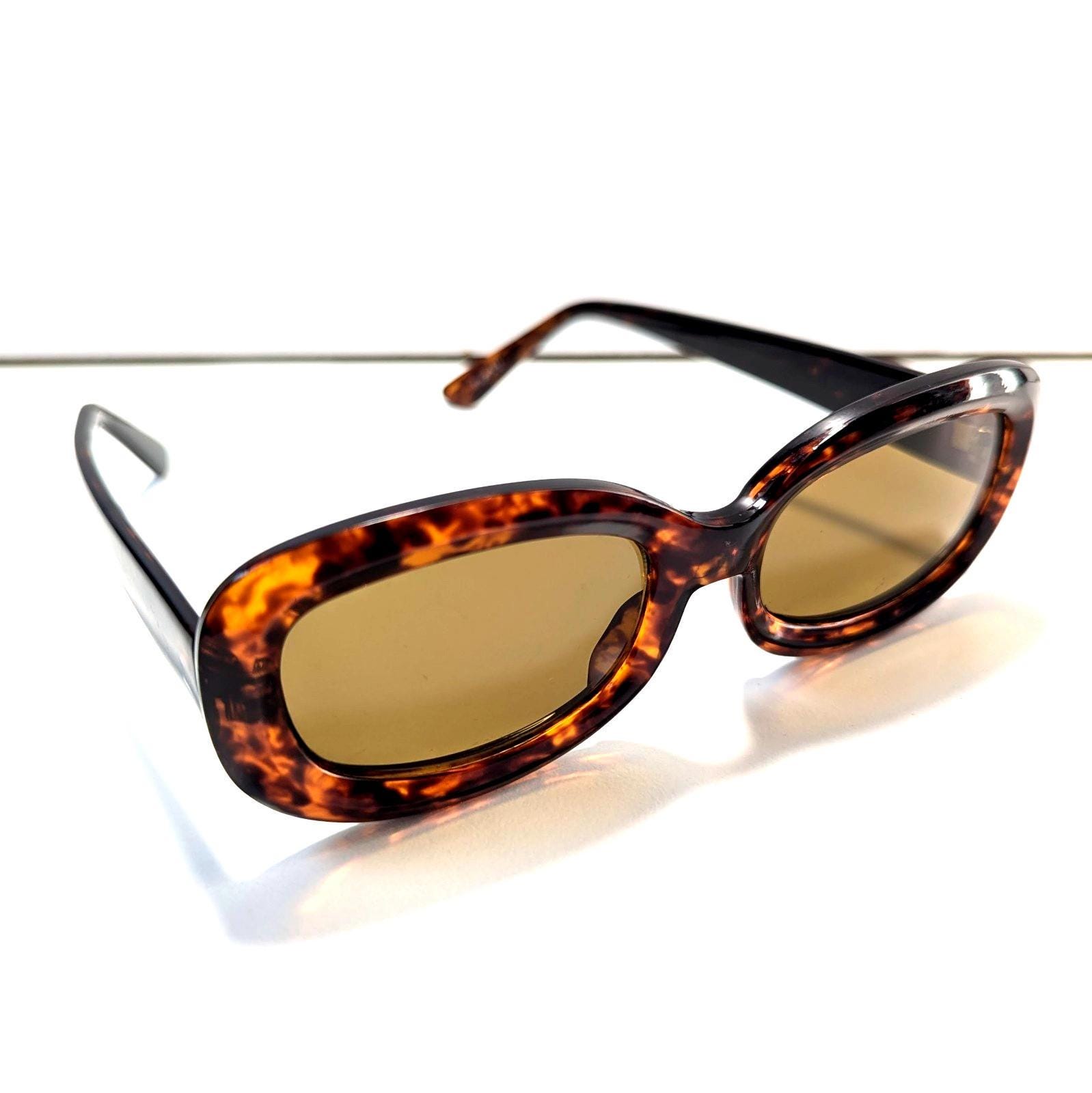 Bill Blass Sunglasses - Etsy display picture 2