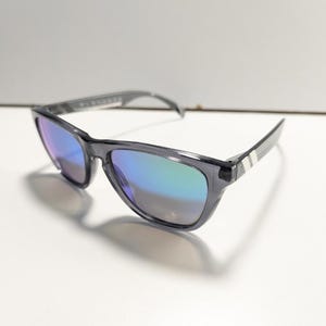 Blenders LUCKY FOLIE Rookgrijze zonnebril Kunststof vierkant montuur Klassieke stijl afbeelding 3