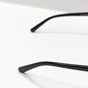 Gafas de sol Blenders Eyewear Black Betsy Cat 3 (modelo descatalogado) con lentes oscuras. imagen 8