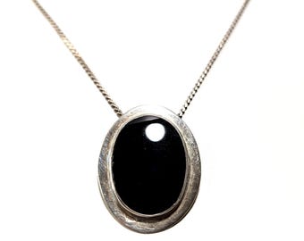 Sterling Silver 925 Jet Black Onyx Necklace  Oval Pendant Elegant 17" Chain 9.3g