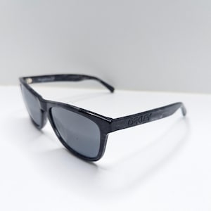 Oakley Frogskins LX 2043-08 Polarized Gray Lens Gray Tortoise Fade Sunglasses image 3