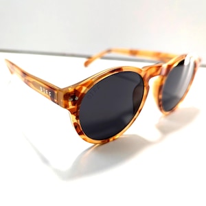 Diff Sunglasses Cody Tortoise Frames DE01-0166-SLGRN Size: 51-19-145 Round Chic