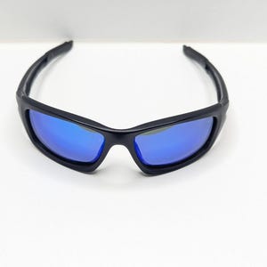 Oakley Valve 9236-28 Black Thin Blue Line Police Wrap Men’s Sunglasses 60-16-133 image 3
