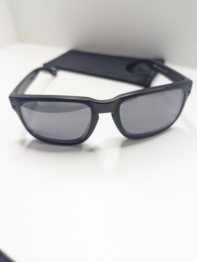 Oakley HOLBROOK XL Sunglasses OO9102-G055 Matte Black Size 57-18-137 Eyewear image 3