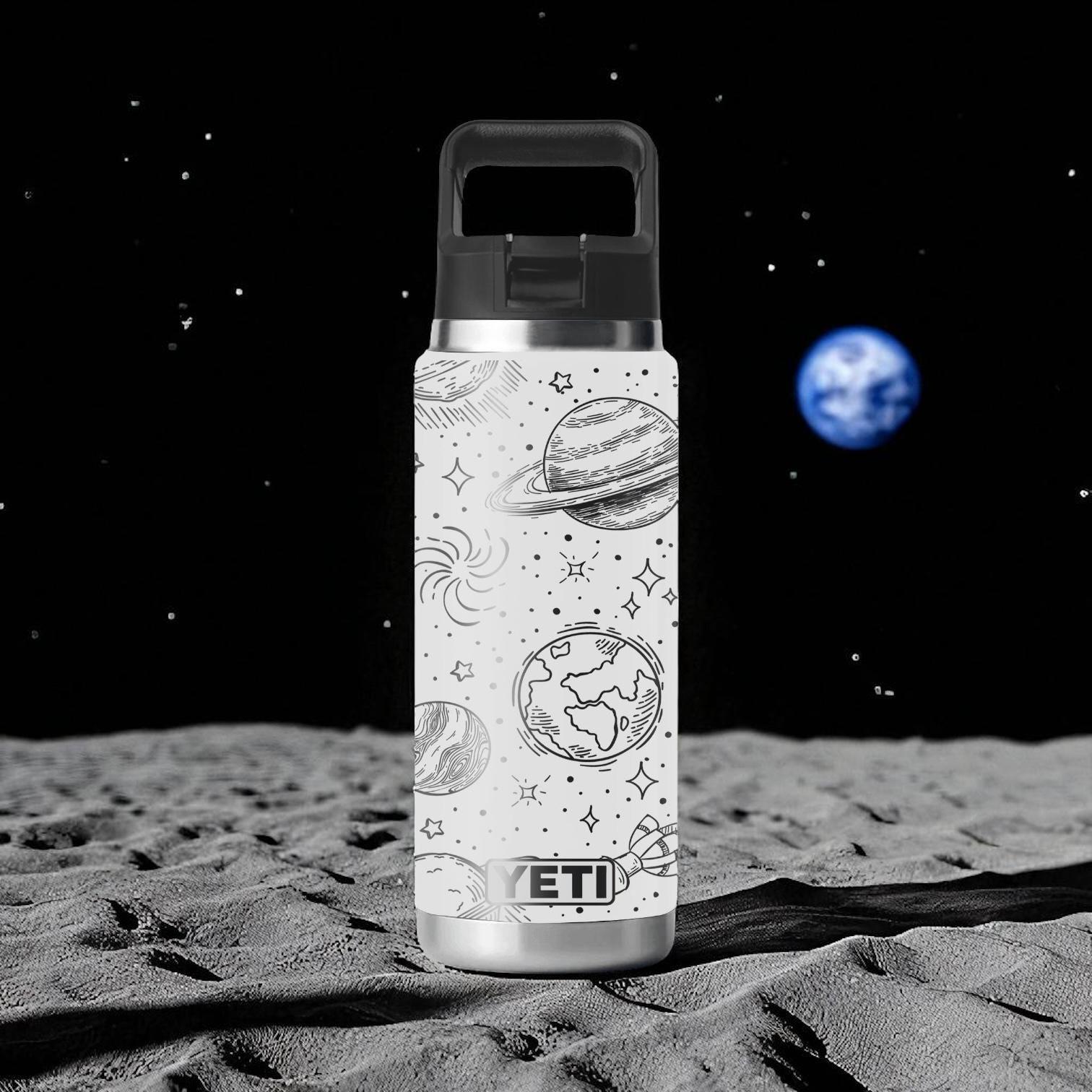 シーアートインザボトル Outer Space Water Bottle – Engraved Planets and Rockets Wrap