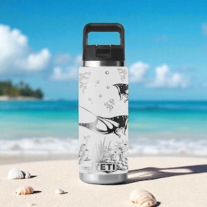 Manta Ray YETI Tumbler – Engraved Ocean Scene with Coral Reefs and Stingrays – Gift for Divers and Beach Lovers – 12oz 18oz 26oz 36oz 46oz