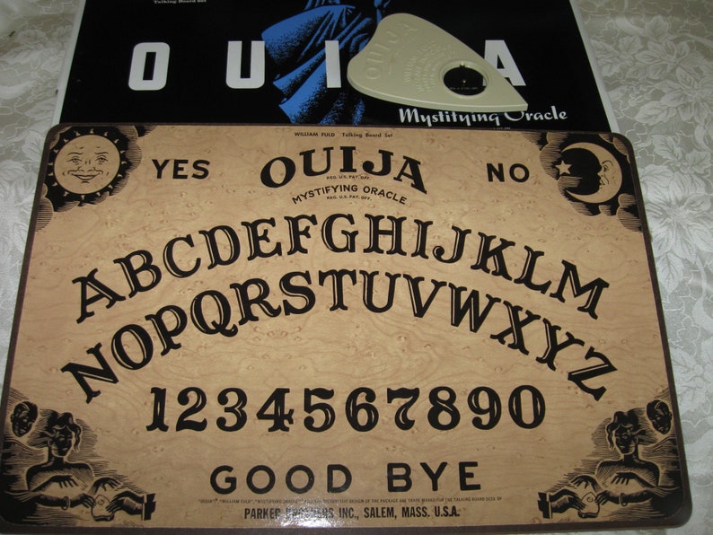 Vintage Ouija Board Fuld Parker Brothers With Planchette Board Game Original Box Nice condition.