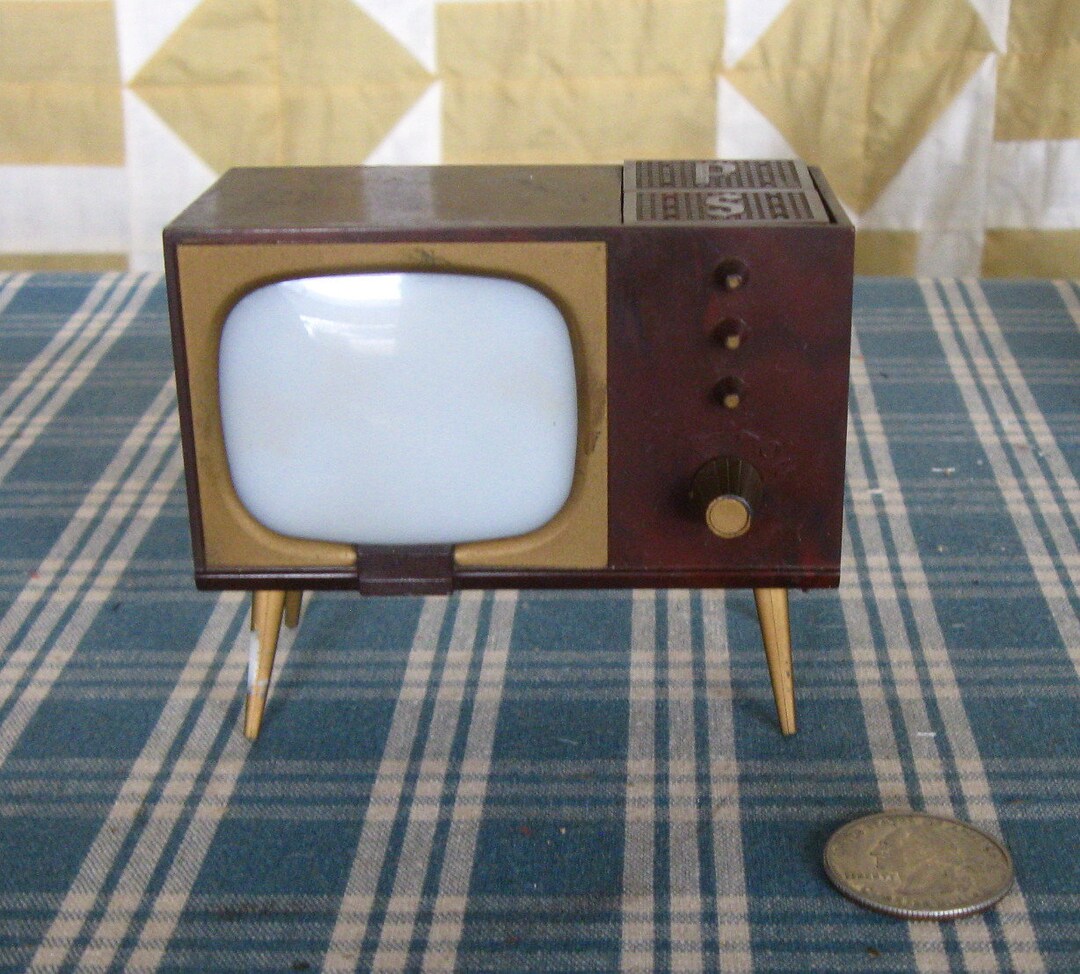 Vintage TV Salt and Pepper Shaker Set Plastic Television Mid Etsy