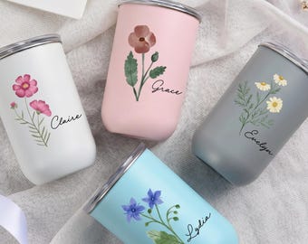 Personalisierte Brautjungfer Vorschlag Weinglas mit Deckel, elegante florale Hochzeit Gunsten, Brautjungfer Geschenk Tumbler Querflöte, Party Favor