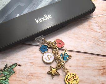 Personalizowany brelok do Kindle'a: akcesorium do czytnika e-booków w stylu Bookish z emaliowanymi brelokami