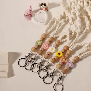 Little Daisy Hand-Woven ID Lanyard,Teacher Badge Daisy, Nurse Lanyard,ID Holder,Nurse Teacher Gift,Cute Badge Holder,Braided Lanyard Jewelry